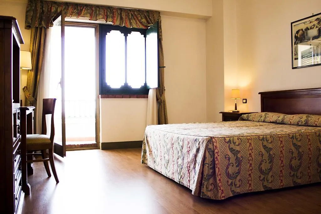 Hotel Biancaneve-1